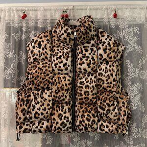 Akira Woven Cheetah Print Puffer Vest (XL)